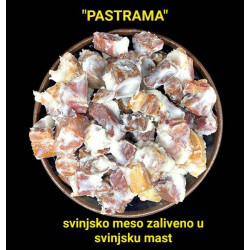 PASTRAMA domaće dimljeno proprženo meso zaliveno u mast  kofa od 5.kg